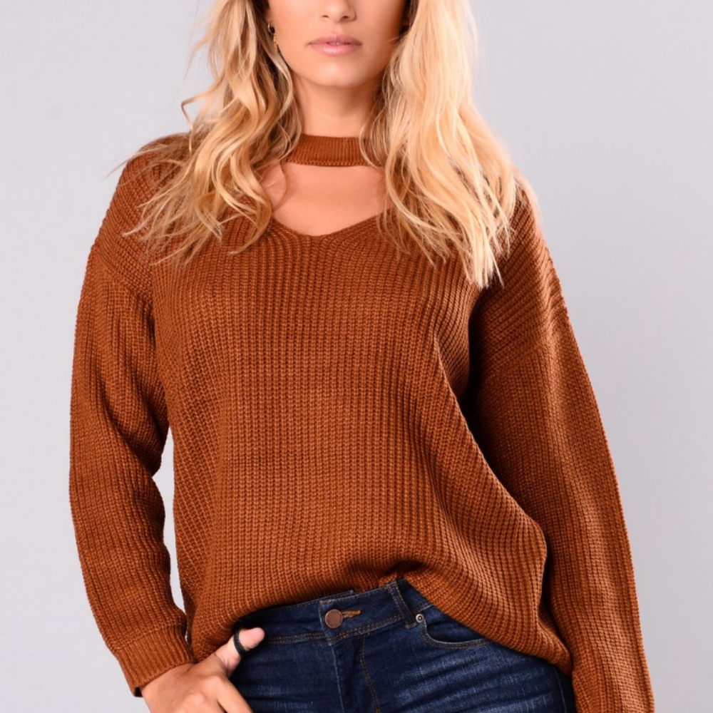 camel-colored, lightweight sweater w/ neck detail